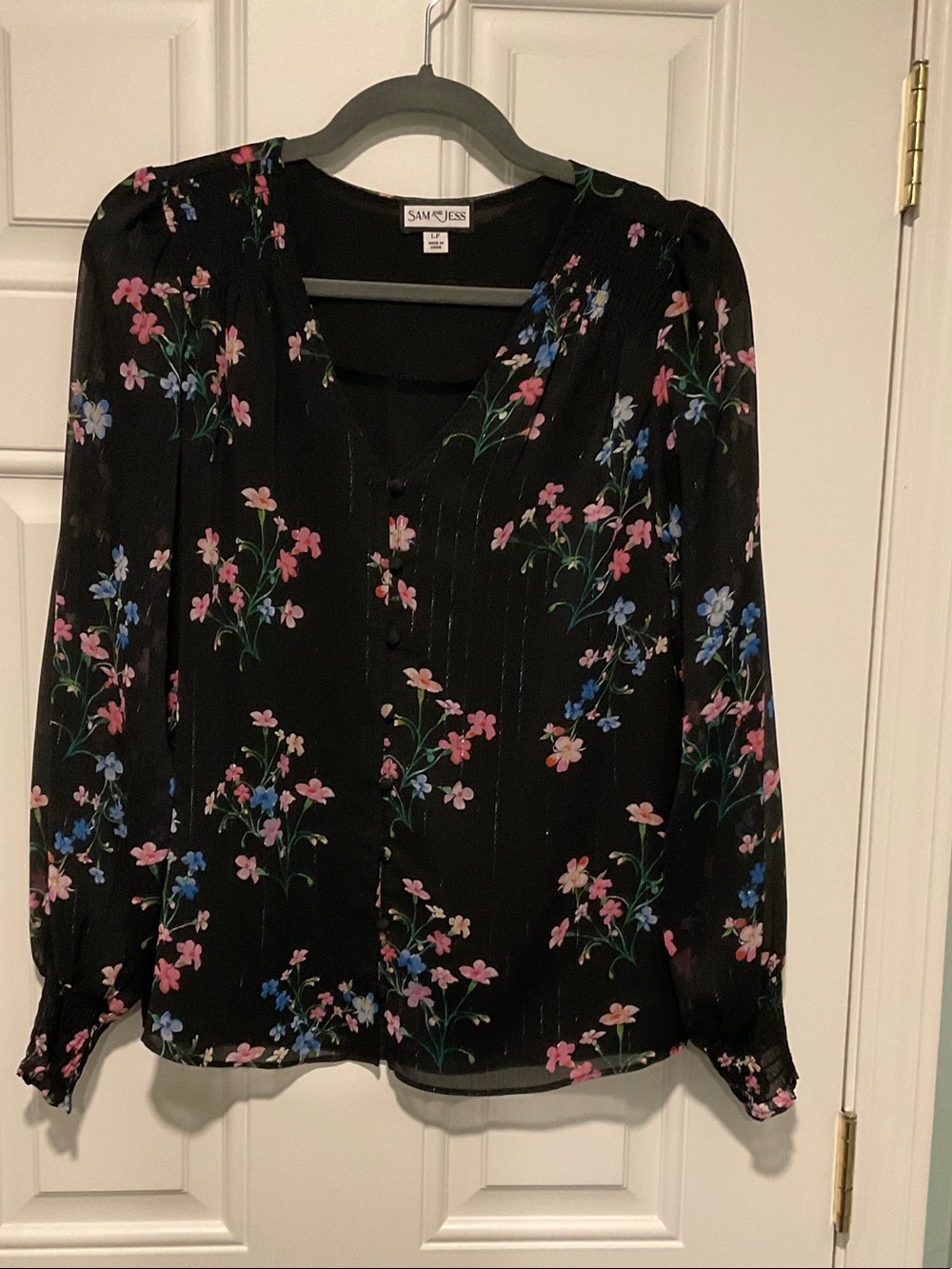 SAM & LEE Black Floral V-Neck Long-Sleeve Blouse